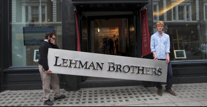 Diez años después de la caída de Lehman Brothers, Europa sigue caminando con muletas