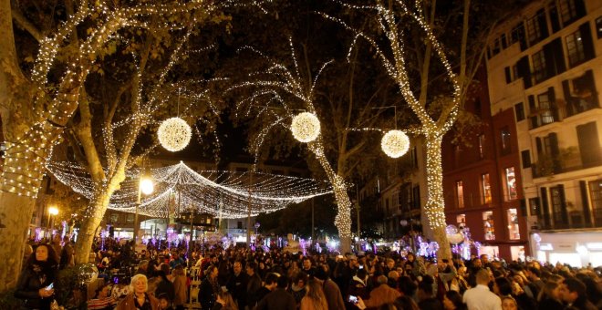 Los ayuntamientos que más luces encienden en Navidad firmaron el pacto de la Red de Ciudades por el Clima