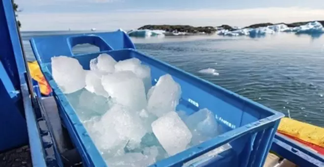 Un ron-cola con hielo del Ártico: el polémico negocio que enfría los cócteles de las élites de Dubái