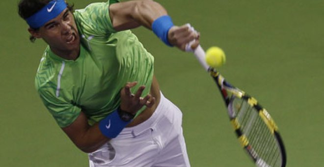 Nadal gana con dudas en su debut