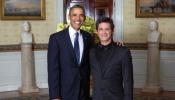 Obama reconoce a Alejandro Sanz que la conservación del Ártico "juega un papel crítico"