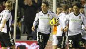 El Valencia remonta ante el Málaga