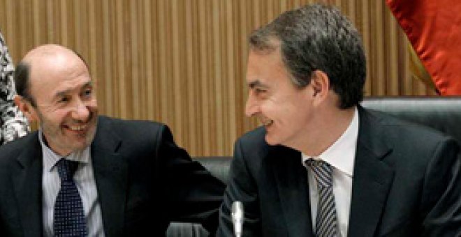 Zapatero pide a sus diputados que negocien para acelerar las reformas