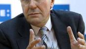 Vidal-Quadras dice que viajar en primera es "una necesidad objetiva"