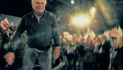 Felipe González reivindica a los políticos frente a los banqueros