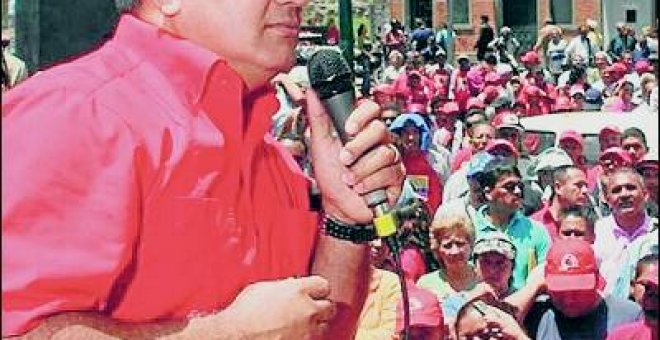 El control a la prensa enfrenta al chavismo