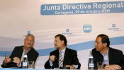 Rajoy dice que la "paciencia" es una virtud en política, pero que "Santo Job sólo hay uno"