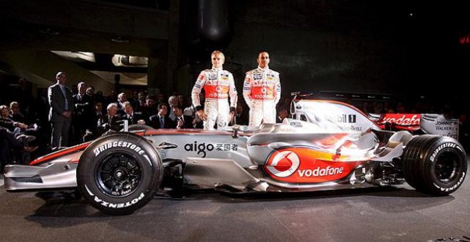 McLaren-Mercedes presenta el MP4-23, su nuevo el monoplaza