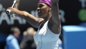 Convincente debut de Serena Williams, defensora del título