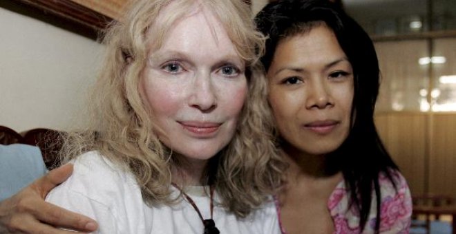 Impiden a Mia Farrow realizar un acto de protesta ante el museo del genocidio en Phnom Penh