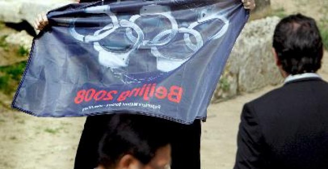 Reporteros sin Fronteras se atribuye el incidente en la ceremonia de la Llama Olímpica