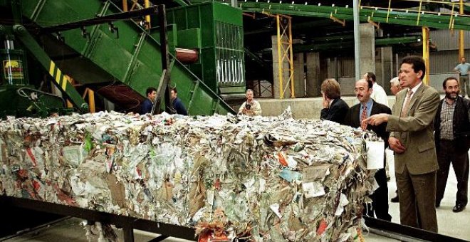 La cantidad de papel reciclado al año cabe en 46 estadios de fútbol