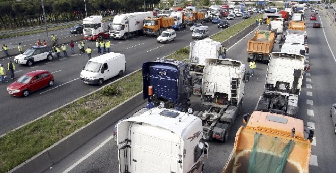 El Ayuntamiento de Barcelona activa el plan de emergencia por la huelga