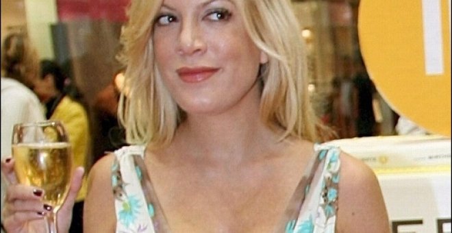 La actriz estadounidense Tori Spelling da a luz a una niña