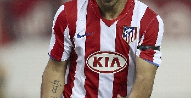 El Atlético mide su pegada ofensiva ante el Recreativo y sin Forlán