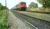 Tres jóvenes mueren al intentar hacerse un "selfie" con un tren en la India