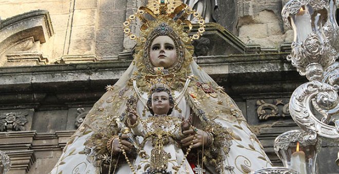 Arranca el juicio por la entrega de la Medalla de Oro de Cádiz a la Virgen del Rosario