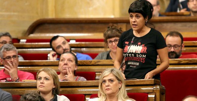 En directo | El Parlament aprueba la ley de referéndum de autodeterminación tras abandonar el pleno los grupos de oposición