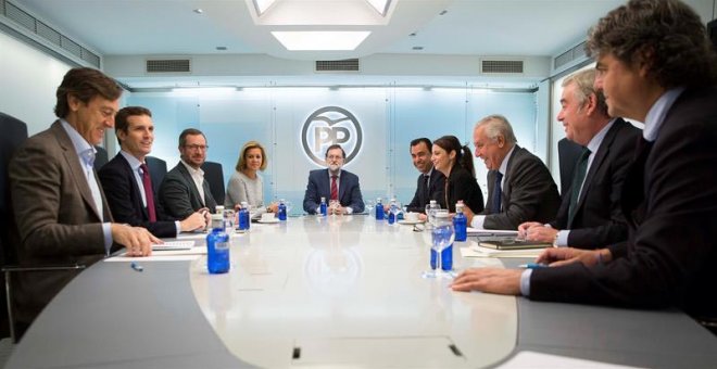 El PP no cree que Puigdemont vaya a convocar elecciones para frenar el 155: "Confiamos poco en el president"