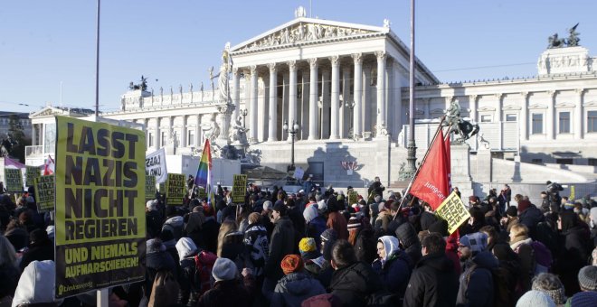 Protestas en Austria ante la entrada de los ultras en el Gobierno
