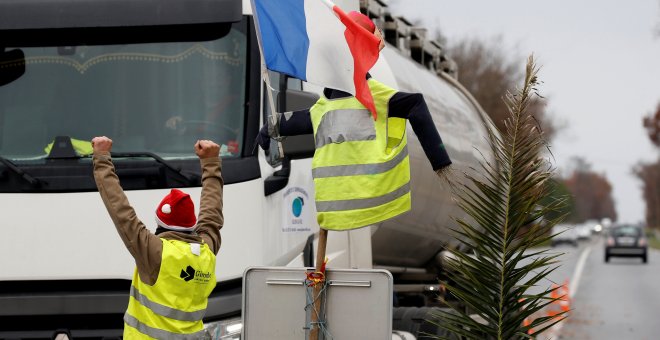 Más de mil detenidos en Francia por la protesta de los chalecos amarillas y otras noticias destacadas de este fin de semana