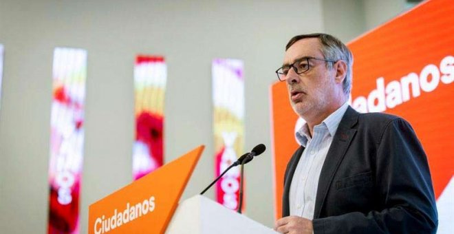 Cs y Vox acuerdan abrir un canal de diálogo sin el PP como intermediario