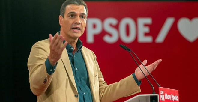 Sánchez presenta su programa más progresista y asume crear una comisión que vigile su ejecución