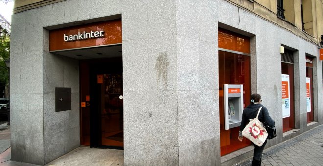 Multa de más de cinco millones a Bankinter por ocultar costes a los clientes en sus contratos