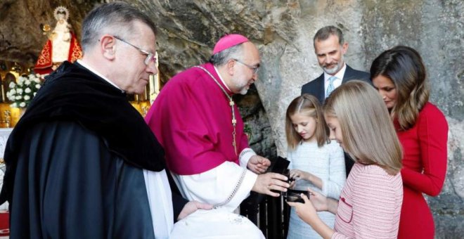El Arzobispo de Oviedo pide a la Virgen de Covadonga que "salve España"