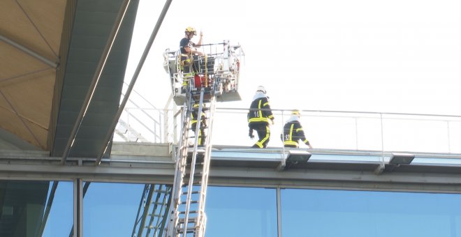 El aeropuerto de Alicante recupera parte de su actividad tras el incendio