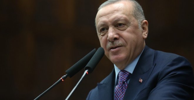 Turquía ataca objetivos sirios como respuesta a la muerte de 33 de sus militares en Idlb