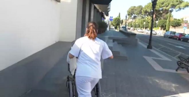 Trasladan a un hotel a los ancianos de una residencia de Tarragona que será usada para pacientes del Covid-19