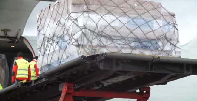 Un avión con material sanitario procedente de China aterriza en Madrid