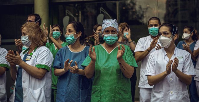 "Estamos sometidos a un sobreesfuerzo sin el material adecuado": los sanitarios quieren dejar de ser 'héroes'