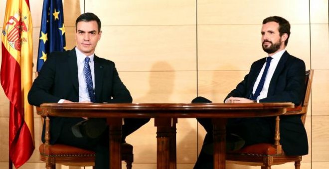 La propuesta de un pacto "de reconstrucción" llega en el peor momento de la relación entre Sánchez y Casado