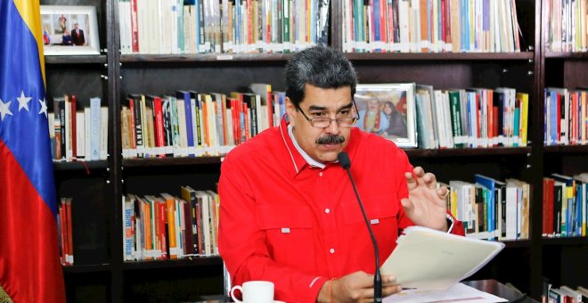 El Gobierno venezolano denuncia un intento de golpe de Estado y un grupo de militares retirados se atribuye el ataque