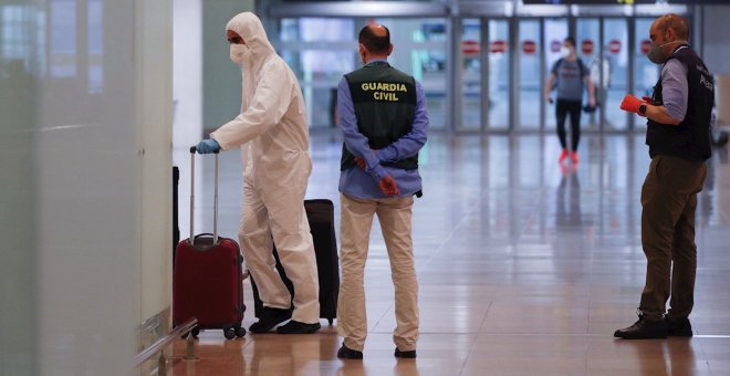 Cinco aeropuertos y ocho puertos son desde hoy sábado los puntos de entrada a España