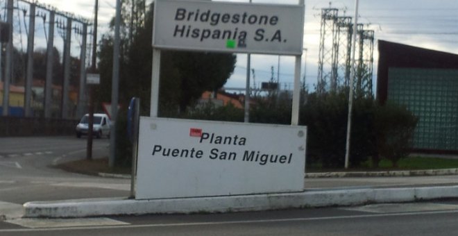 Bridgestone de Puente San Miguel es la única fábrica de la multinacional que se queda fuera del nuevo ERTE y recupera toda la plantilla el 21 de mayo