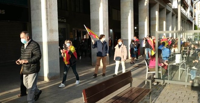 Una manifestación pide la "dimisión del Gobierno" en Logroño