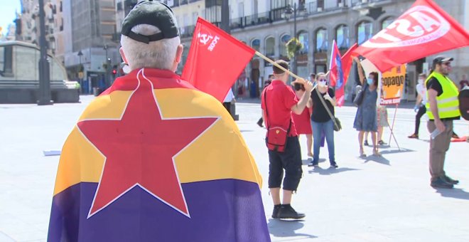 Concentración del Partido Comunista en la Puerta del Sol