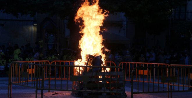 Una revetlla de Sant Joan tranquil·la, amb menys ferits i avisos als Bombers que l'any passat