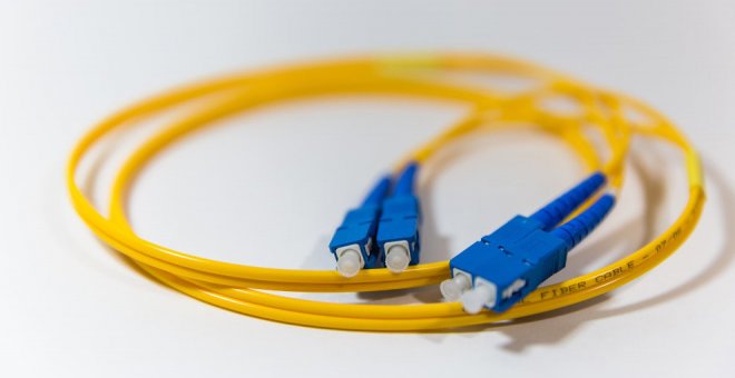 'Conecta Cantabria' instala la primera conexión de fibra óptica en Potes