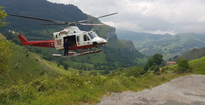 Evacuado en helicóptero un ciclista de Zaragoza con politraumatismo tras colisionar con una moto