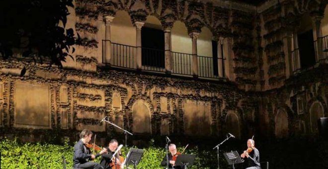 Trifolium, llamando a las puertas de palacio