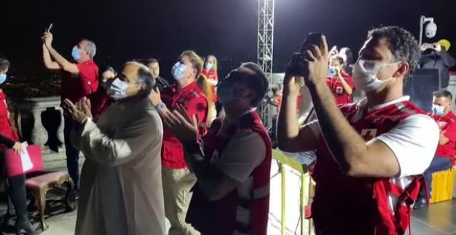 Brasil ilumina su Cristo Redentor en homenaje al trabajo de los sanitarios