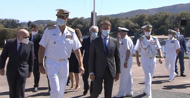 Tui recibe con aplausos al Rey en visita a Comandancia Naval del Miño