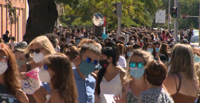 La Comunidad de Madrid culpa a los profesores del descontrol en los test serológicos