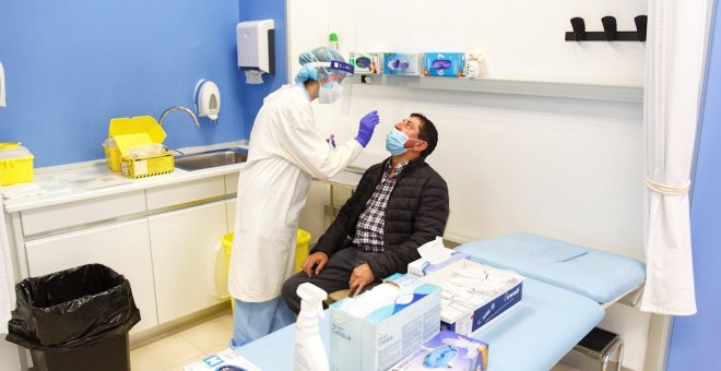 España, el primer país europeo en superar los 900.000 casos de coronavirus