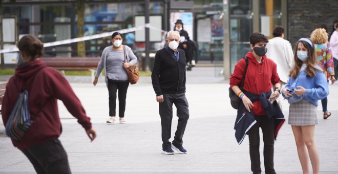 Salud Pública espera una "subida controlada" de contagios en Cantabria y llama a evitar reuniones de amigos y familia