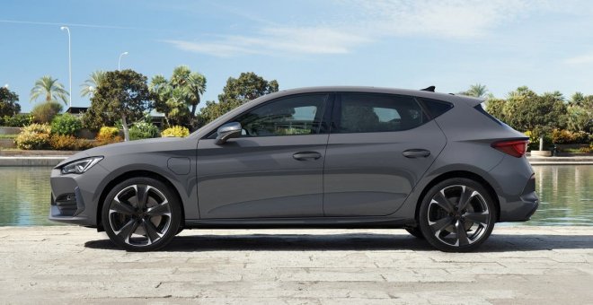 Se confirma el precio para España del CUPRA León e-Hybrid, el compacto deportivo híbrido enchufable